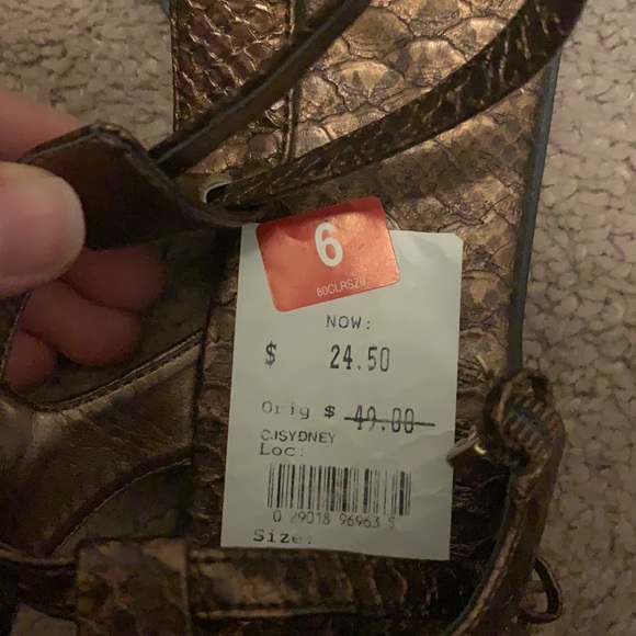 Twin pair of metallic strappy sandals! - Picture 2 of 4